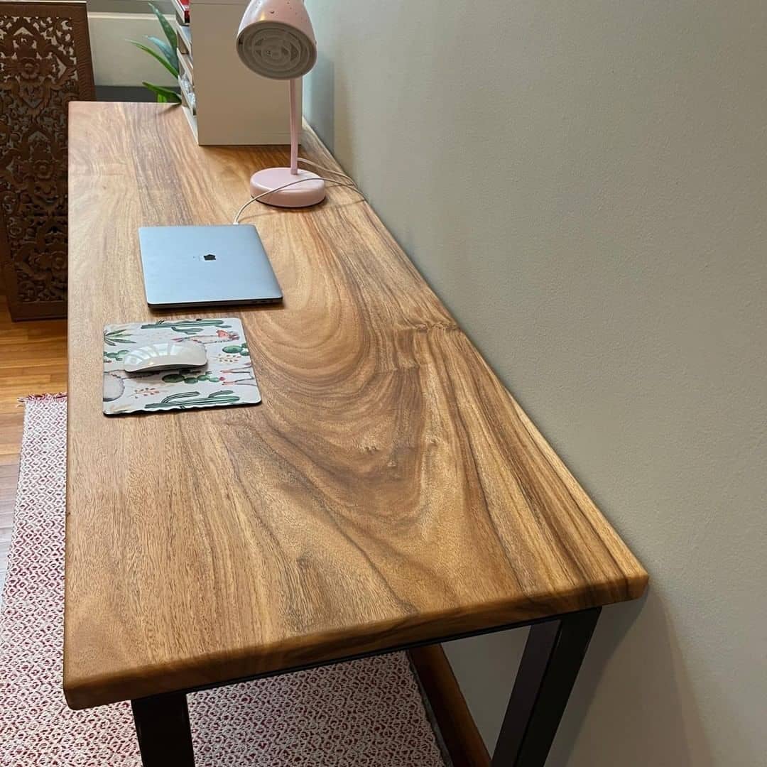 Solid wood tabletop