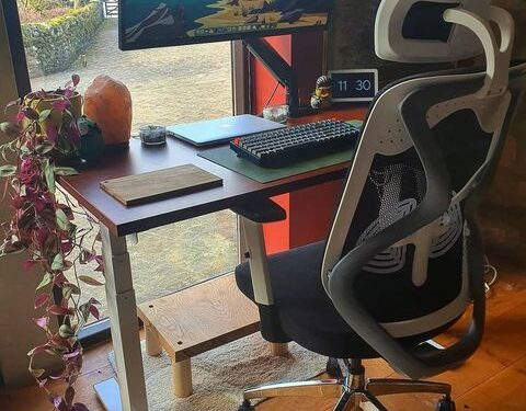 your office chair won't stay up