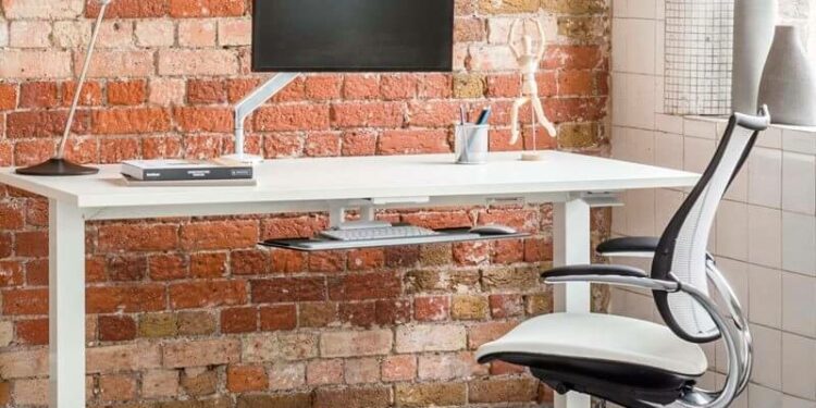 Humanscale Float Standing Desk Review – A Steep Alternative to an Electric and Manual Standing Desk