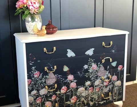 How to paint old wood furniture?