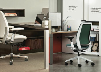 Steelcase Series 2 vs Amia